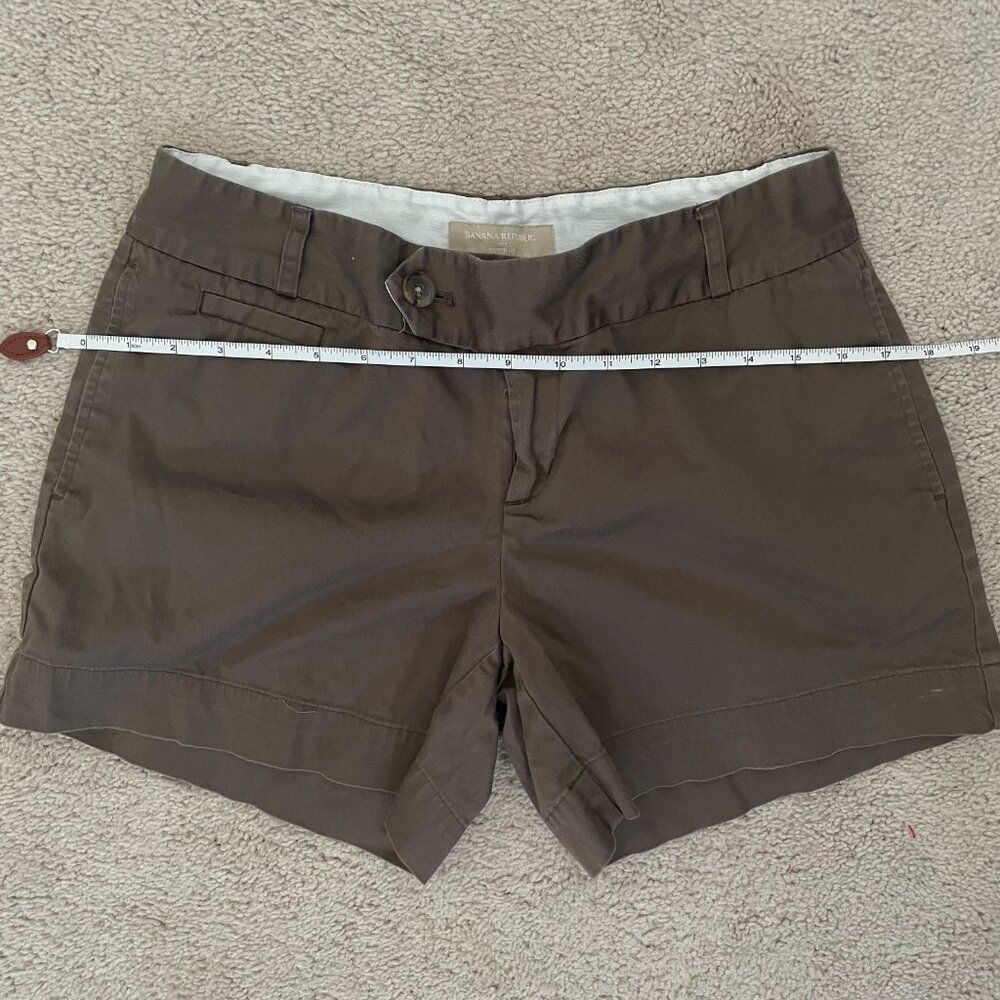 Banana Republic Women’s Chino Shorts Size 6 Tan Khaki Flat Front Casual Summer S - Picture 8 of 10